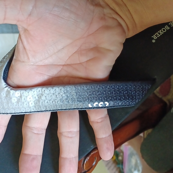 Joe Boxer Sequined Sandals, silver to blue, 11/12M, NWOT - Picture 3 of 3